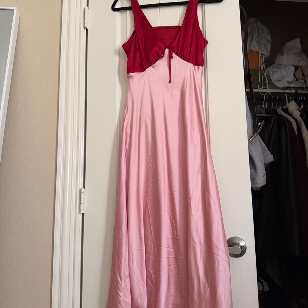 Red and Pink Sleeveless Midi Dress